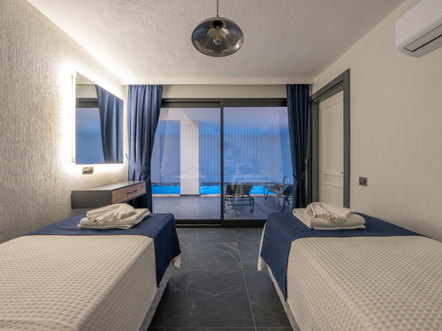  gece  -  Kasım
  | Kalkan’da 8 Kişilik Lüks Villa, Özel Isıtmalı Havuz ve Merkezi Konum